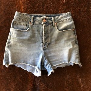 Good American Bombshell Short